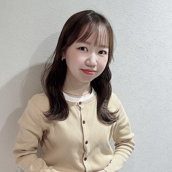 ciqi【シキ】のスタッフ紹介。磯山 彩芽