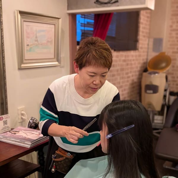 ヘア&フォトスタジオ LE ANGE/美楽來堂【ル・アンジェ】【ルアンジェ ミラクドウ】のスタッフ紹介。水島 麻奈美