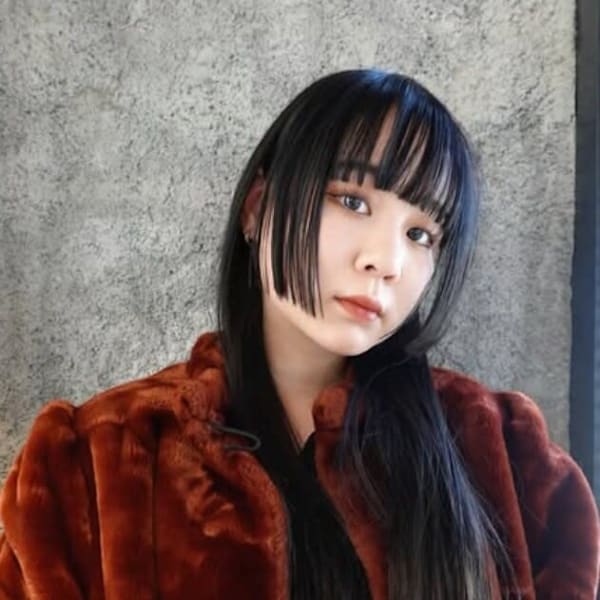 前髪あり ストレートロング 姫カット ステップカット