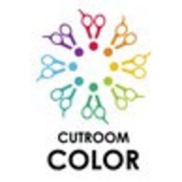 カットルームカラー 京急田浦店【カットルームカラー　ケイキュウタウラテン】のスタッフ紹介。若山