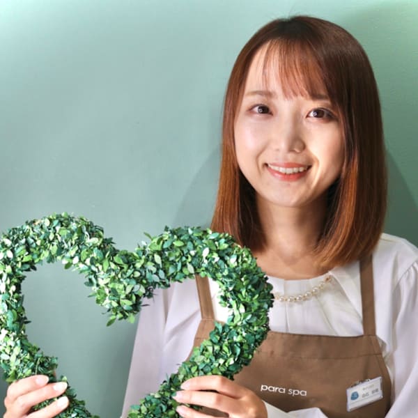 深爪専門ネイルサロンMereMerpetit【フカヅメセンモンネイルサロンメールメールプチ】のスタッフ紹介。シライシ　サキ