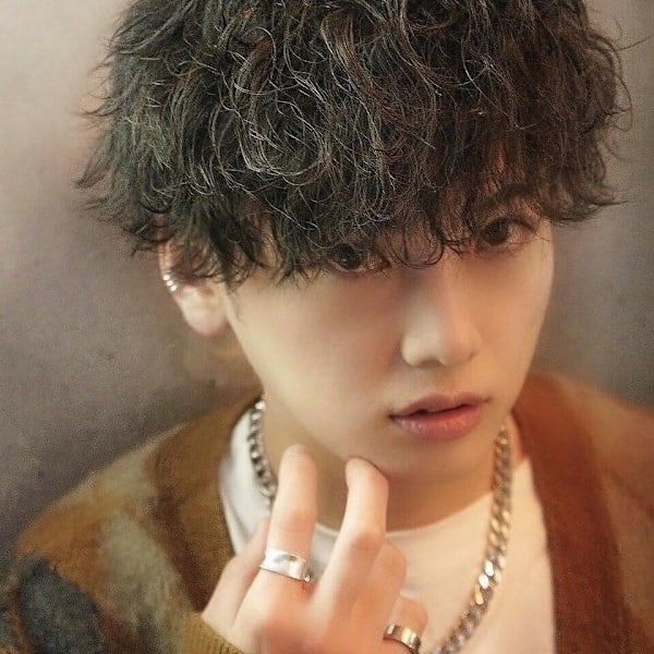 MEN'S HAIR BLEACHi 名駅店【メンズ ヘア ブリーチ】【メンズ ヘア ブリーチ メイエキテン】のスタッフ紹介。伊藤優馬