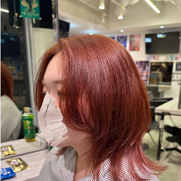 オレンジブラウン ウルフカット 