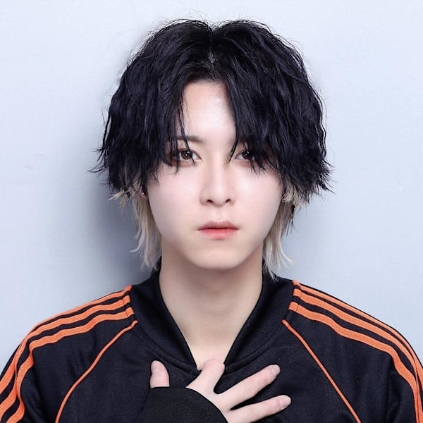 コンマヘアメンズウルフインナーカラー