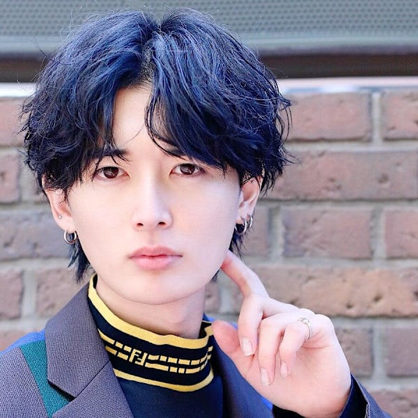 【横顔決まる】毛流れセンターパートウルフ