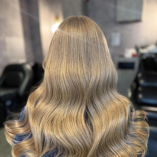 《三宅悠斗》ミルクティーカラー/大宮|elu by lovis