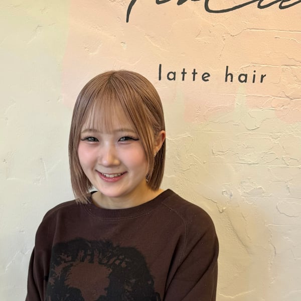 latte hair lemie【ラテ ヘア レミエ】のスタッフ紹介。sarasa