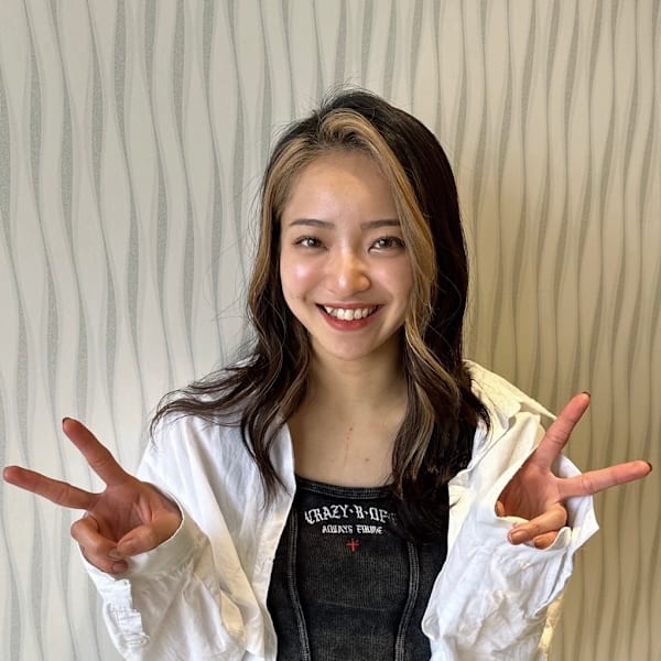 塚本七菜|HAIR & MAKE EARTH 五所川原店