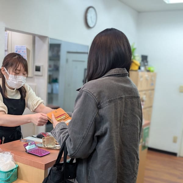 スペインからのお客様と迎える新年。 そして世界の笑顔が集まる|リリー美容室