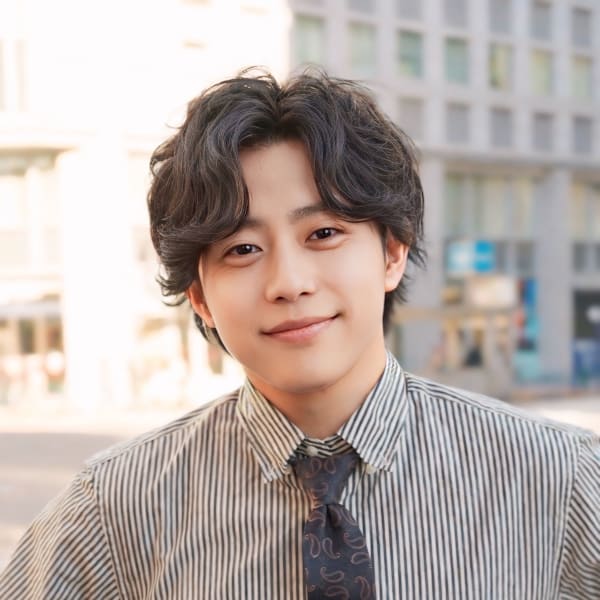 岩間佳祐 |ヒロ銀座ヘアーサロン 新橋 銀座口店