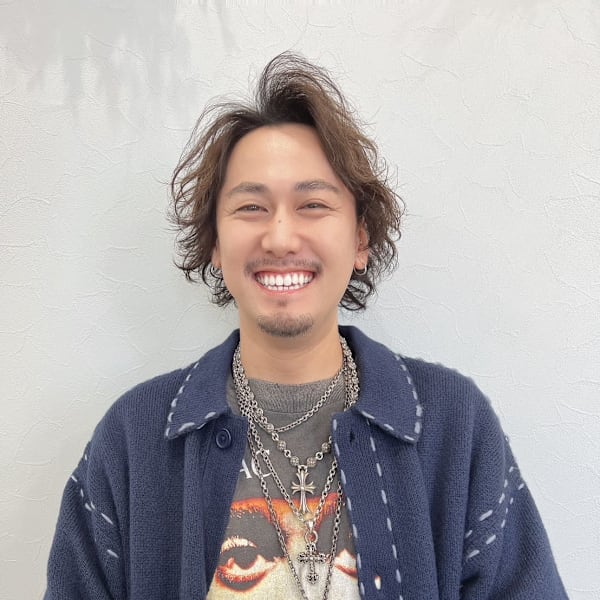 工藤 伸司|髪質改善個室サロンprimoCサロン綾瀬美容院