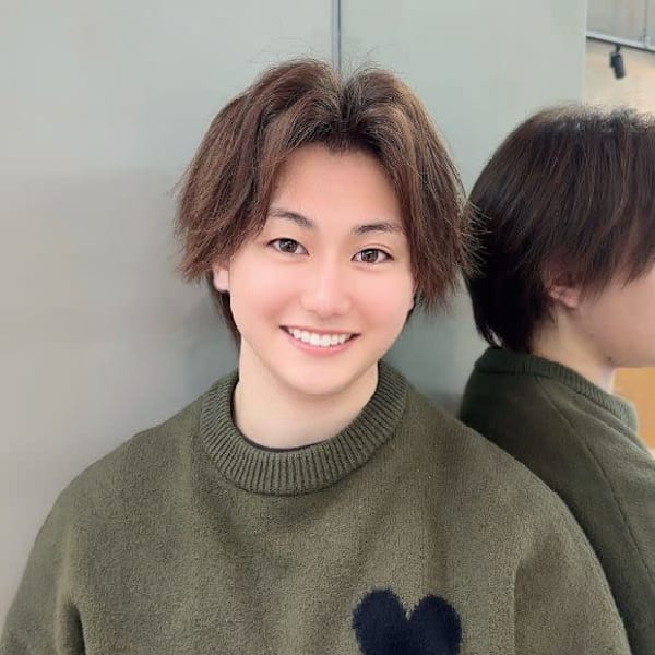 Lond Mirror【ロンド ミラー】のスタッフ紹介。椎葉信乃介 縮毛矯正