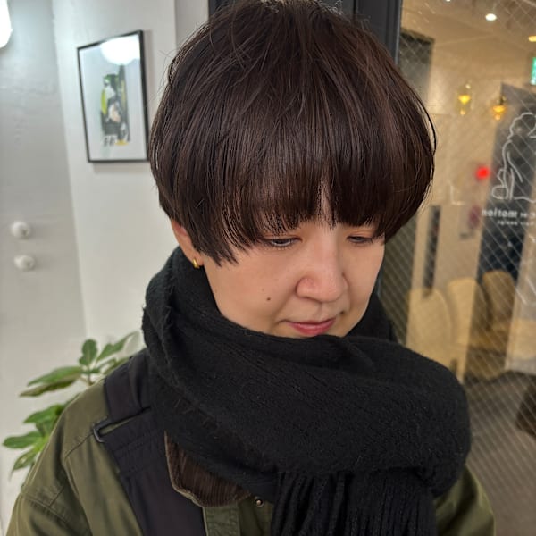 ショート　マッシュ　グレージュ