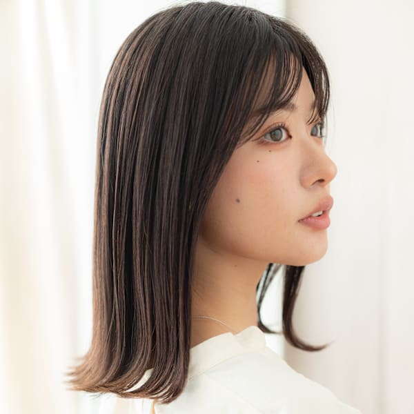 チャコールグレーくびれミディアム小顔マレットヘア30代40代