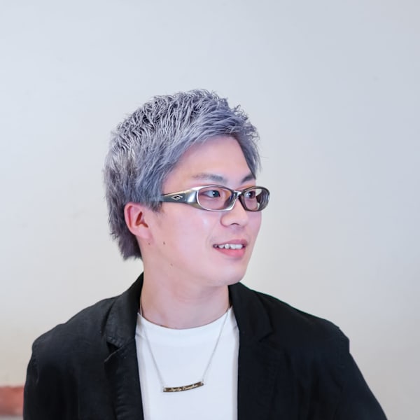 Hair Position YAMAMOTO 住吉店【ヘアーポジションヤマモト　スミヨシテン】のスタッフ紹介。西村　和真