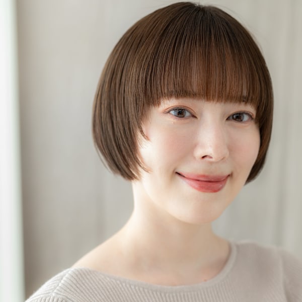ぱっつん前髪レイヤーショートマッシュルームヘア30代40代