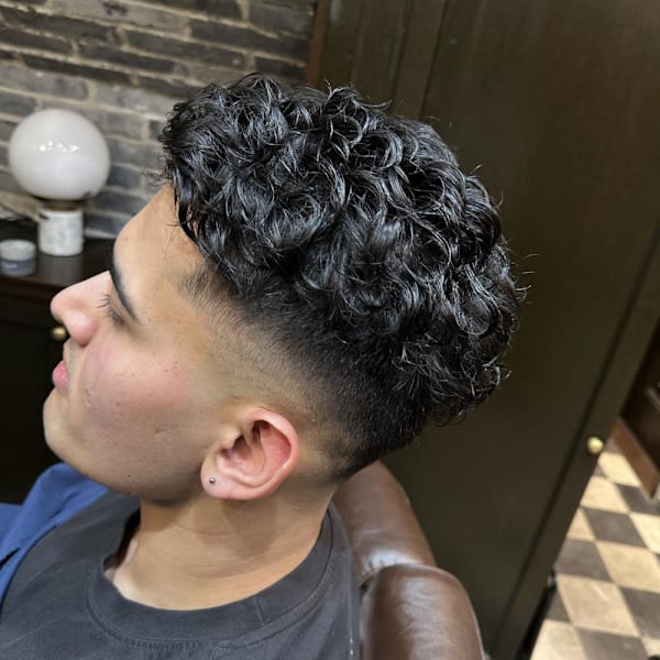 ウエービングパーマ|Million Bucks Barbershop 御徒町店