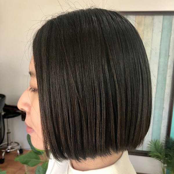 大人シンプルボブ