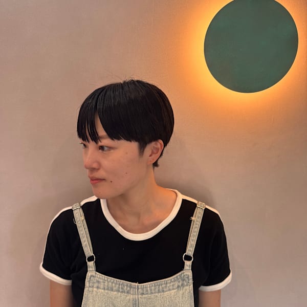 ベリーショートマッシュ × ツーブロック刈り上げショート