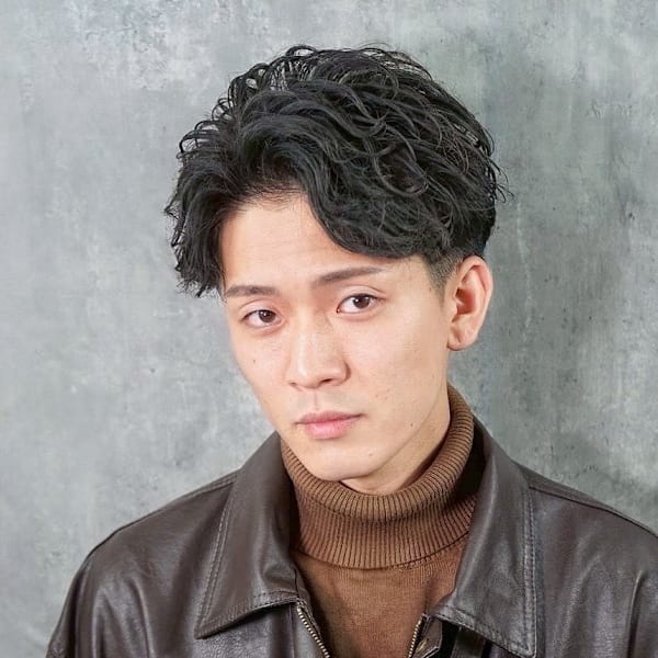 ツイストスパイラル/メンズパーマ〈理容室〉|ヒロ銀座BARBER SHOP 秋葉原店