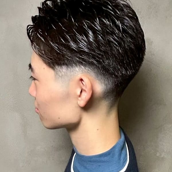 アップバング 爽やか 束感ショート 刈り上げ ツーブロック|完全個室 THIS IS BARBER 3rd