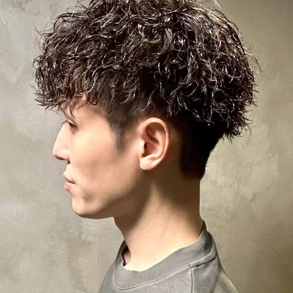 アッシュカラー ツイスパ ツーブロック マッシュ 20代|完全個室 THIS IS BARBER 3rd