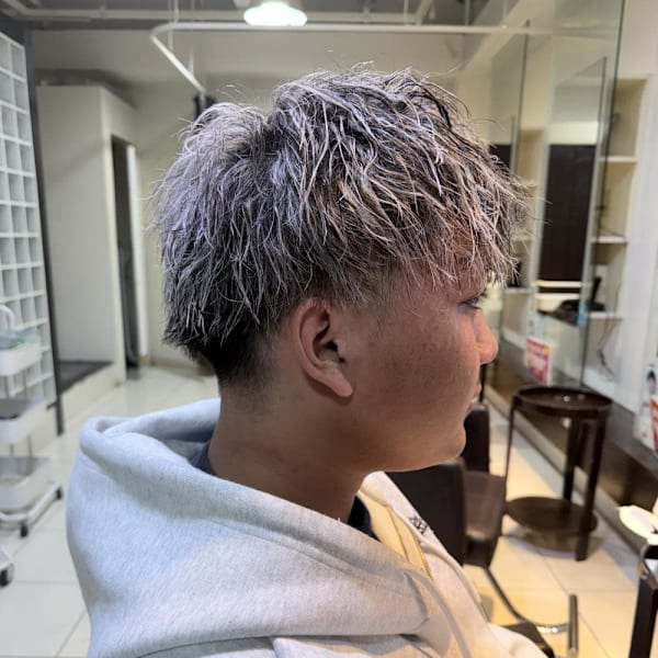 ホワイトメッシュ×ツイストパーマ|Stilla smooth