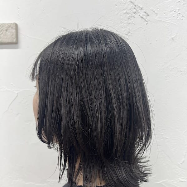 《yuzuki》ミディアムレイヤーボブ