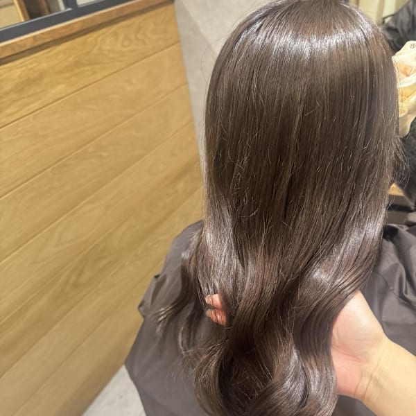 ミルキーグレージュ|半個室型美容室 Sourire 春日千歳町店