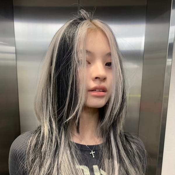 セクションカラー デザインカラー ケアブリーチカラー|Null 原宿店 デザインカラー/ダブルカラー