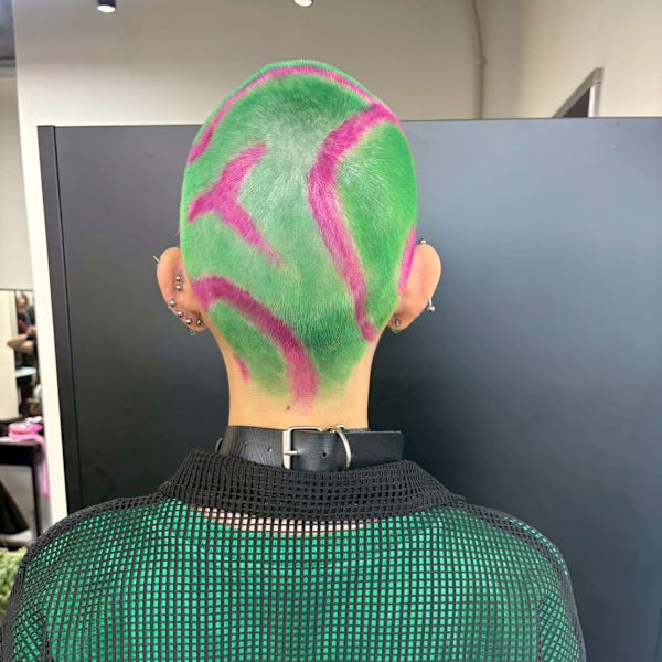 オーダーメイド デザインカラー ケアブリーチカラー ウルフ|Null 原宿店 デザインカラー/ダブルカラー