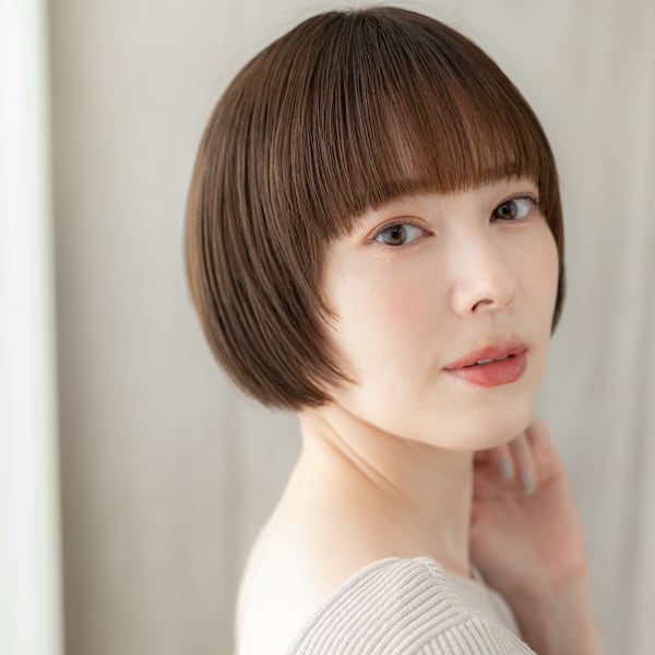 ぱっつん前髪レイヤーショートマッシュルームヘア30代40代