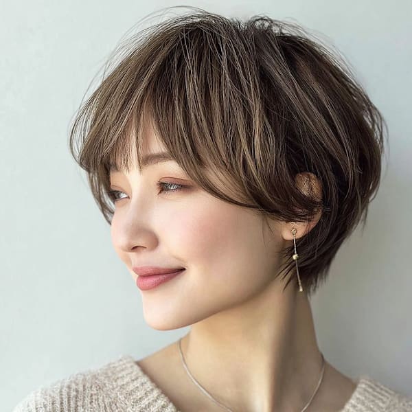 ミディアムレイヤー|個室型ヘアサロン MaCaro. by across