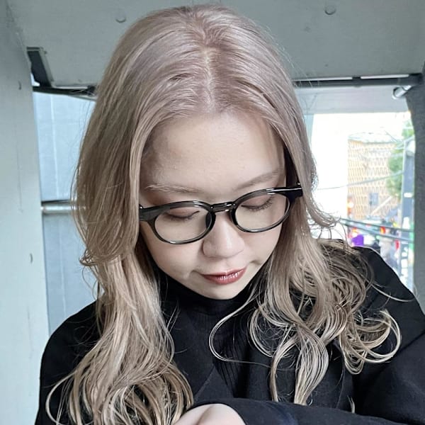 ホワイトベージュ/ミルクティーベージュ/ブリーチ|ARCANA 明治神宮前 表参道 原宿