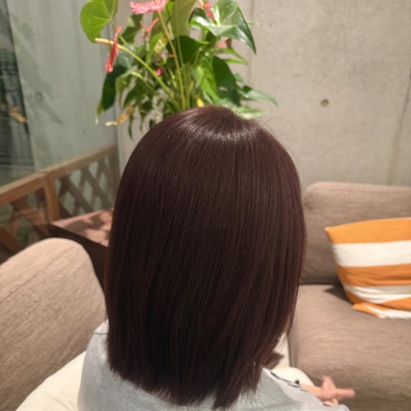 艶っと白髪も活かしたレッドブラウン|EMU international 春日部本店