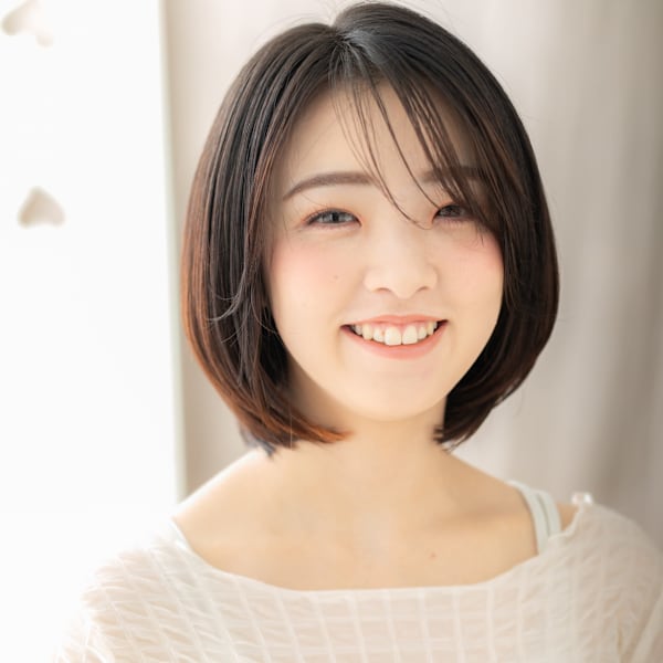 黒髪ダークアッシュ大人美人似合わせカット丸みボブ30代40代