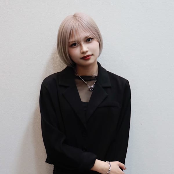 SIESTA【シエスタ】【シエスタ】のスタッフ紹介。岡田 ちひろ