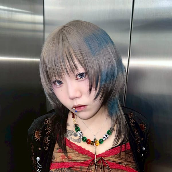 オーダーメイド　デザインカラー　ケアブリーチカラー　ウルフ