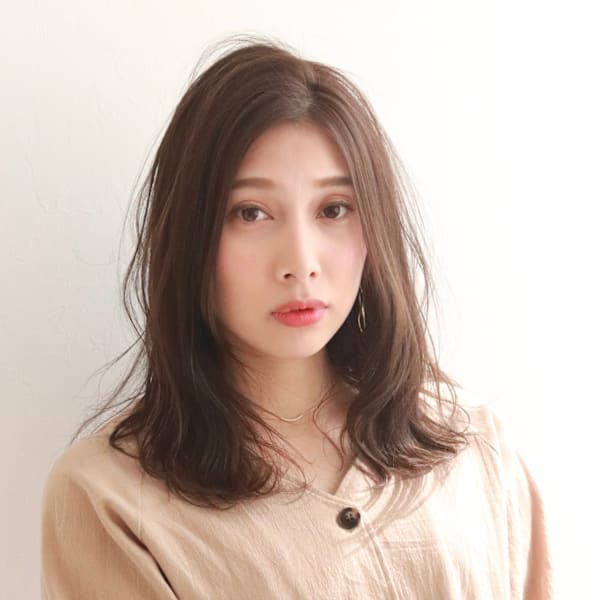 フォギーベージュ×ゆる巻セミディ