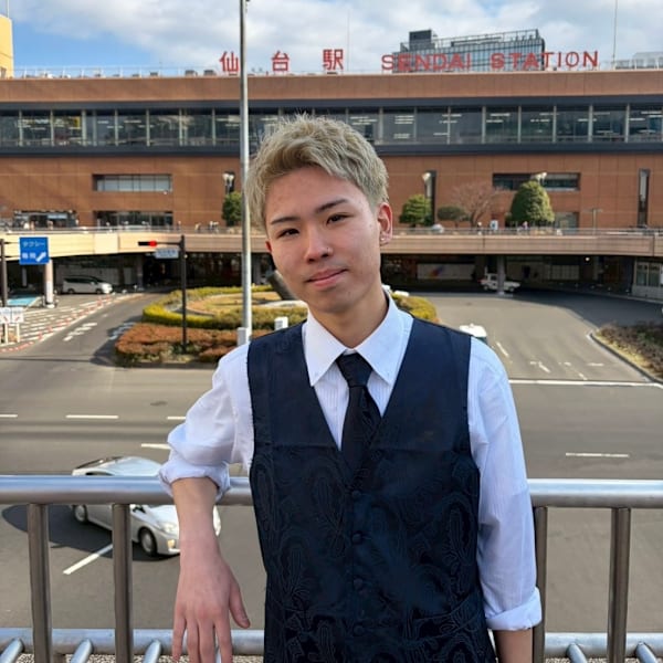 HIRO GINZAヘアサロン仙台名掛丁店【ヒロギンザヘアサロン センダイナカケチョウテン】のスタッフ紹介。伊東 蓮明流