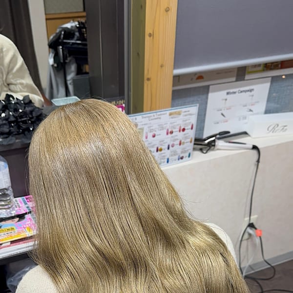 ブロンドヘアー