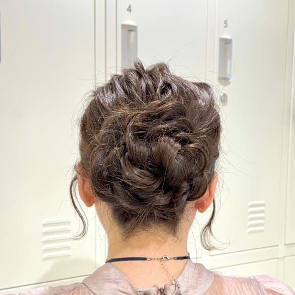 【定番パーティーヘア】