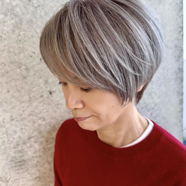 白髪ぼかし/プラチナシルバー/脱白髪染め