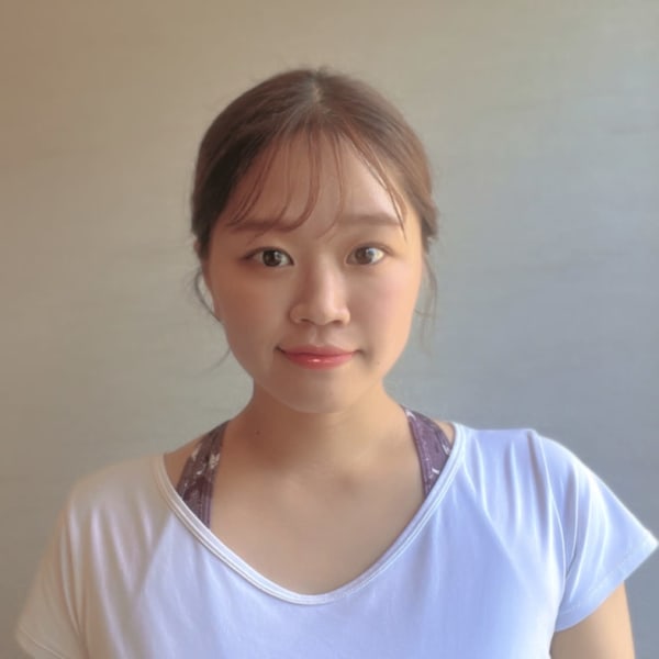 全力ストレッチ新宿御苑店【ゼンリョクストレッチシンジュクギョエンテン】のスタッフ紹介。ミナ