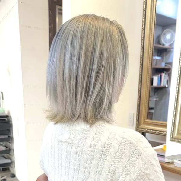 ブリーチカラー　シルバーアッシュ|Lourdes hair design