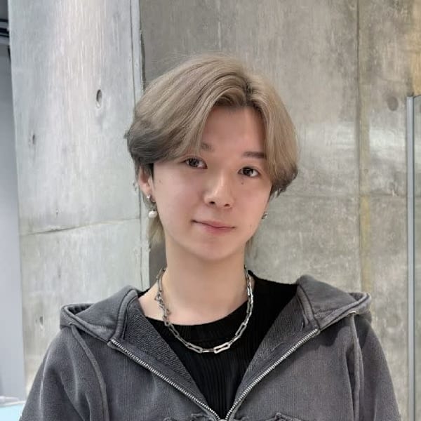 髪質改善サロンLond Melia 天神大名店【カミシツカイゼンサロンロンドメリア テンジンダイミョウテン】のスタッフ紹介。shion 