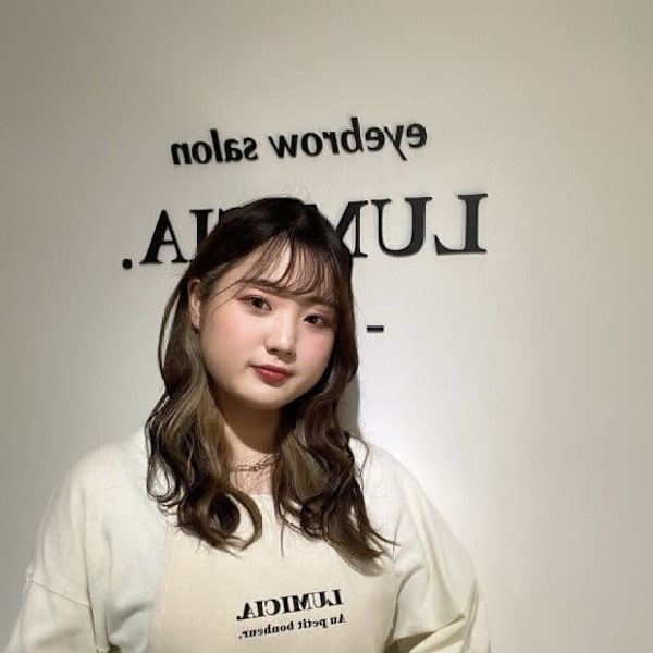 眉毛/アイブロウサロンLUMICIA.-TOKYO-大阪天王寺店【眉毛専門店】【マユゲ アイブロウサロン ルミシアトウキョウ オオサカテンノウジテン マユゲセンモンテン】のスタッフ紹介。レナ マユゲ