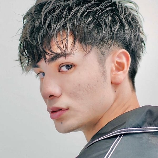 サーフカール/刈り上げセンターパート/波巻きツイストスパイラ|Genie -メンズカット & メンズパーマ 新百合ヶ丘