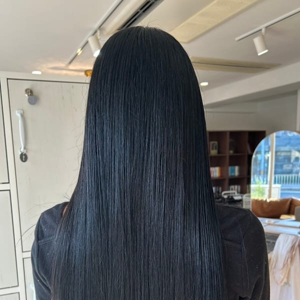 黒髪/ワンレングス/ブリーチで落ちる黒染め