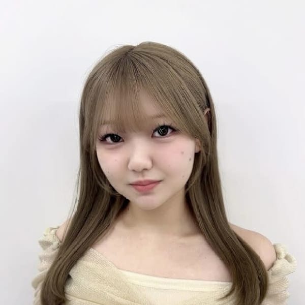 アイブロウサロンi'm 原宿店【眉毛専門店】【アイブロウサロンアイム ハラジュクテン マユゲセンモンテン】のスタッフ紹介。カナ 